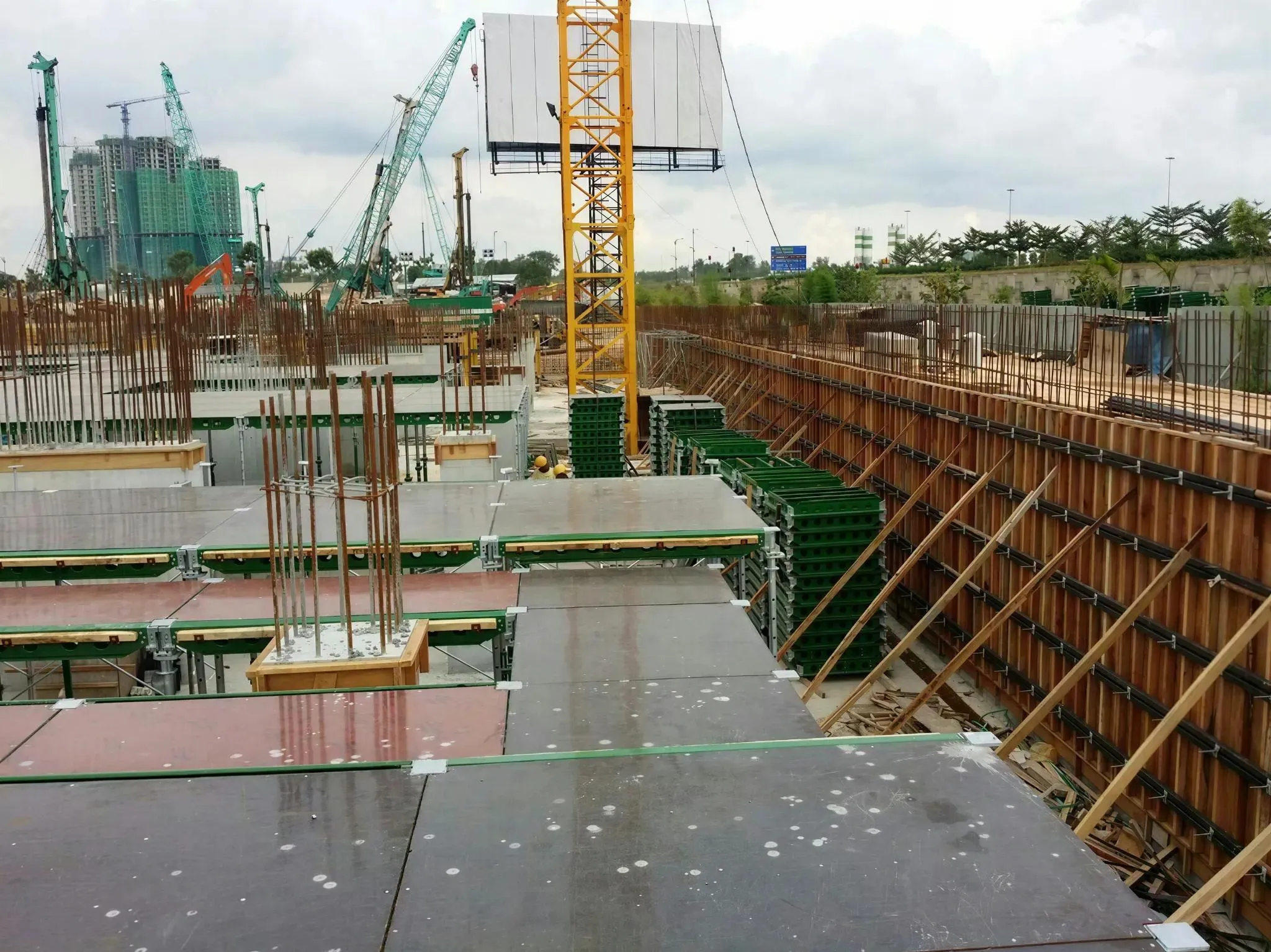 Scaffold Tunnel Bridge Project