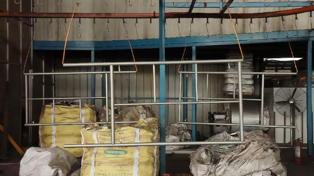 frame-scaffolding-for-facade-work-and-building-renovation-system-components-setup-factors-and-project-planning-2.jpg